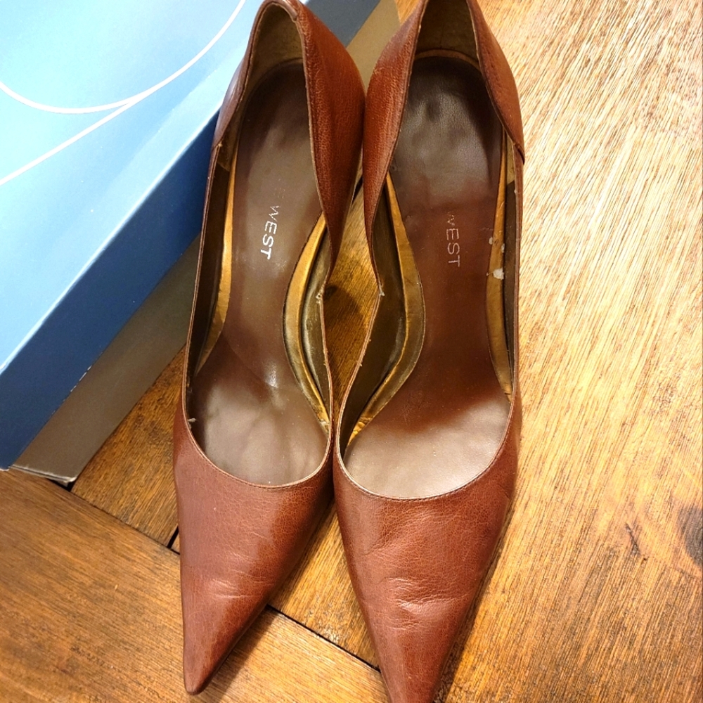 Nine West Pumps size 7.5